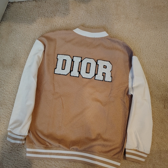 Size Medium Coat Jacket Bundle, Guess and Dior - Picture 14 of 17